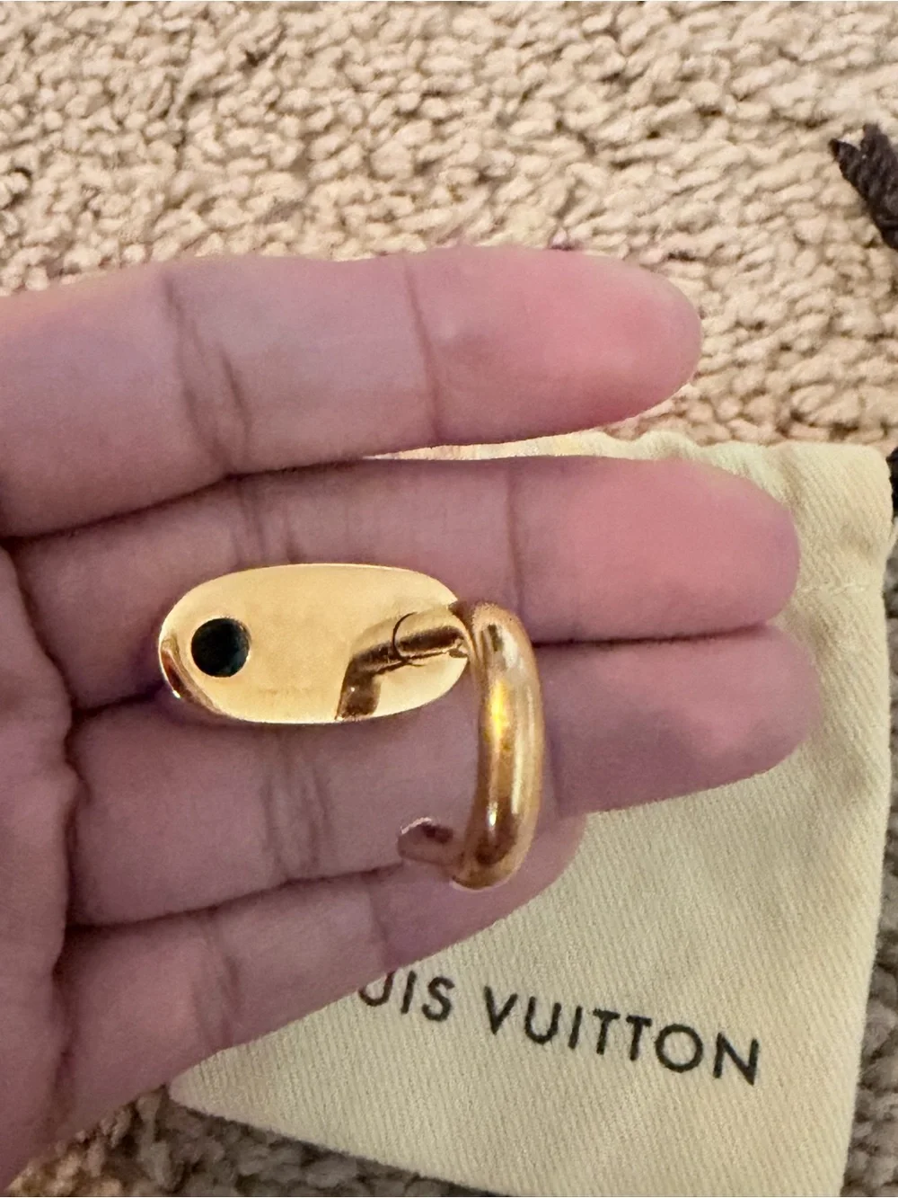 LOUIS VUITTON